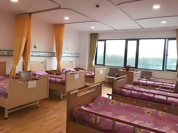 女人老了，走不动了，这2件事最好守口如瓶，这才是真聪明